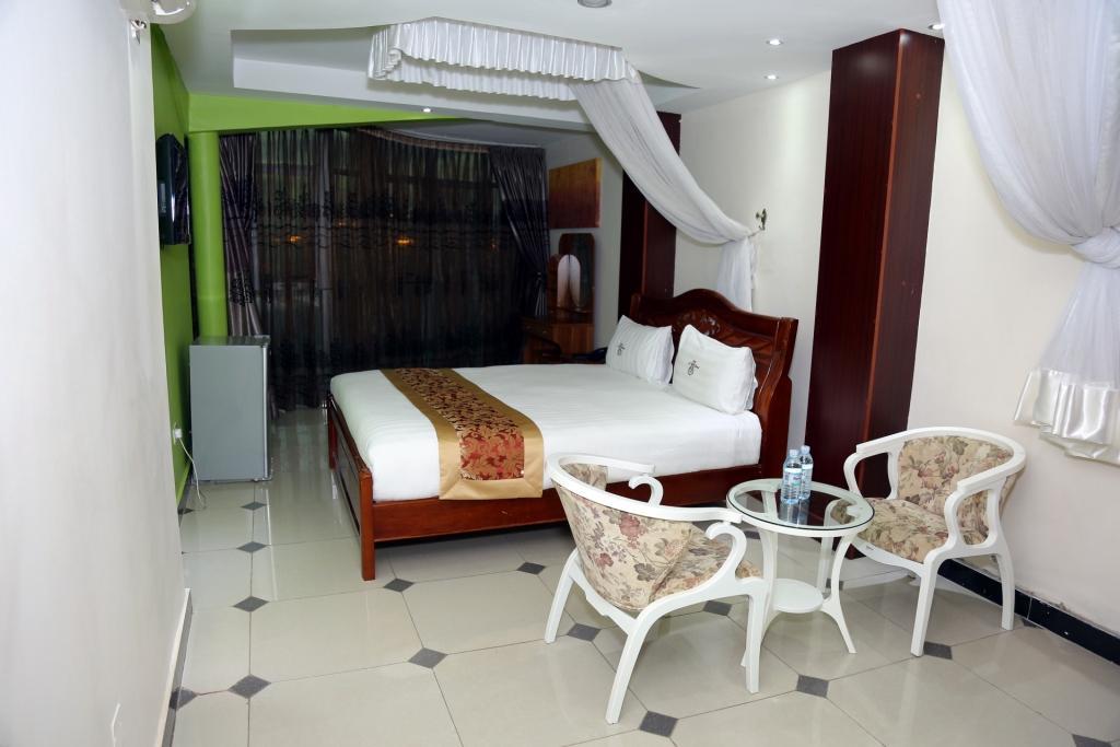 La Grande Hotel Kampala Exterior foto